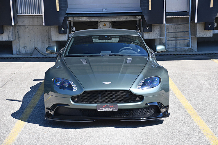 Aston Martin Vantage GT8_20